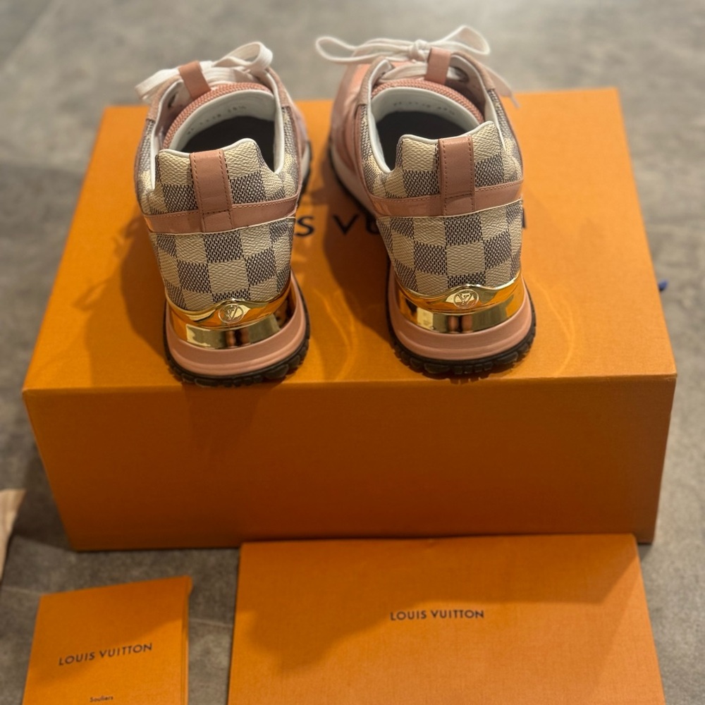 Authentic Louis Vuitton Damier Azur Rose Pink Sneaker Size 6 - Picture 3 of 5
